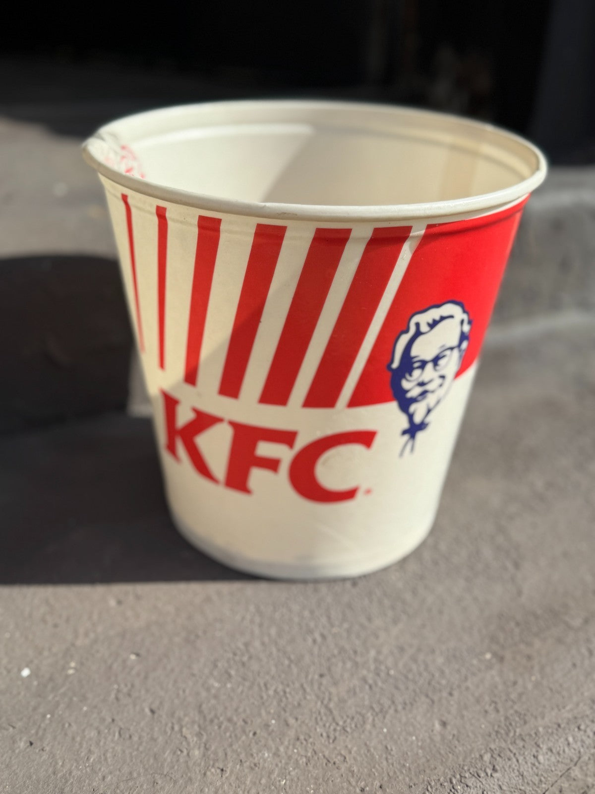 AUTHENTIC Signed Buckethead KFC Bucket