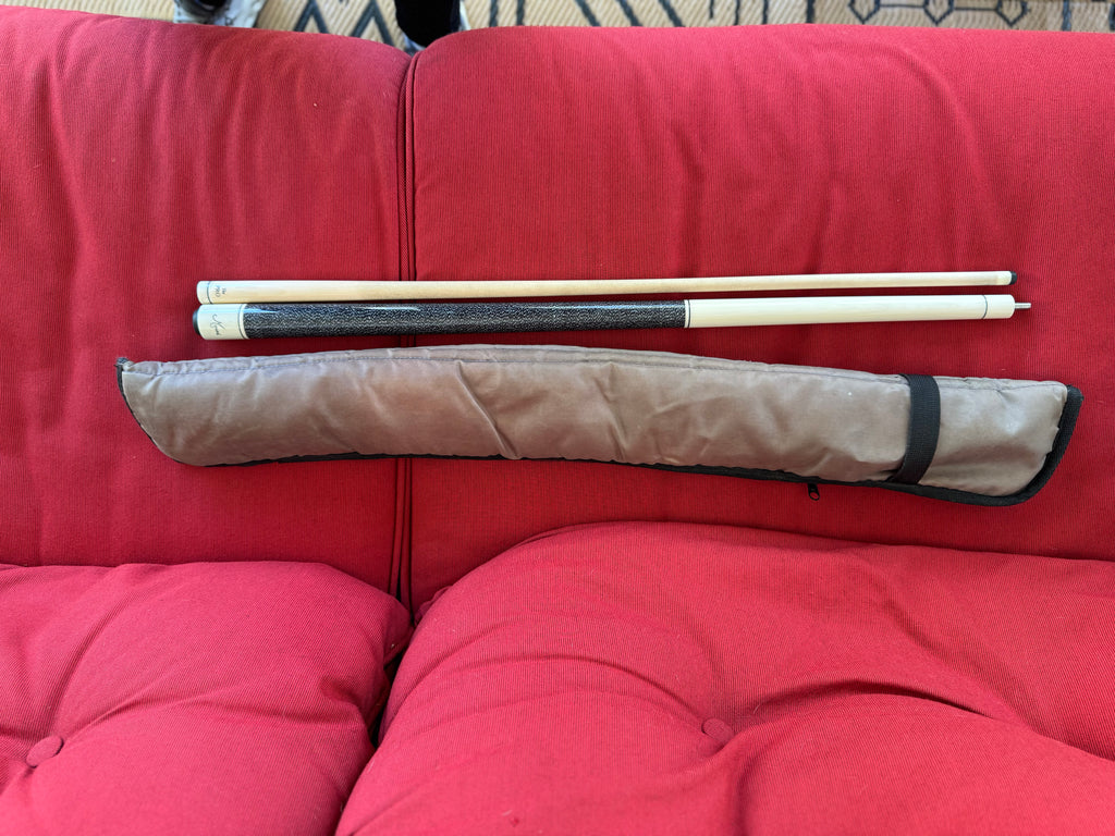 Vintage Meucci "The Pro" Pool Cue with Case