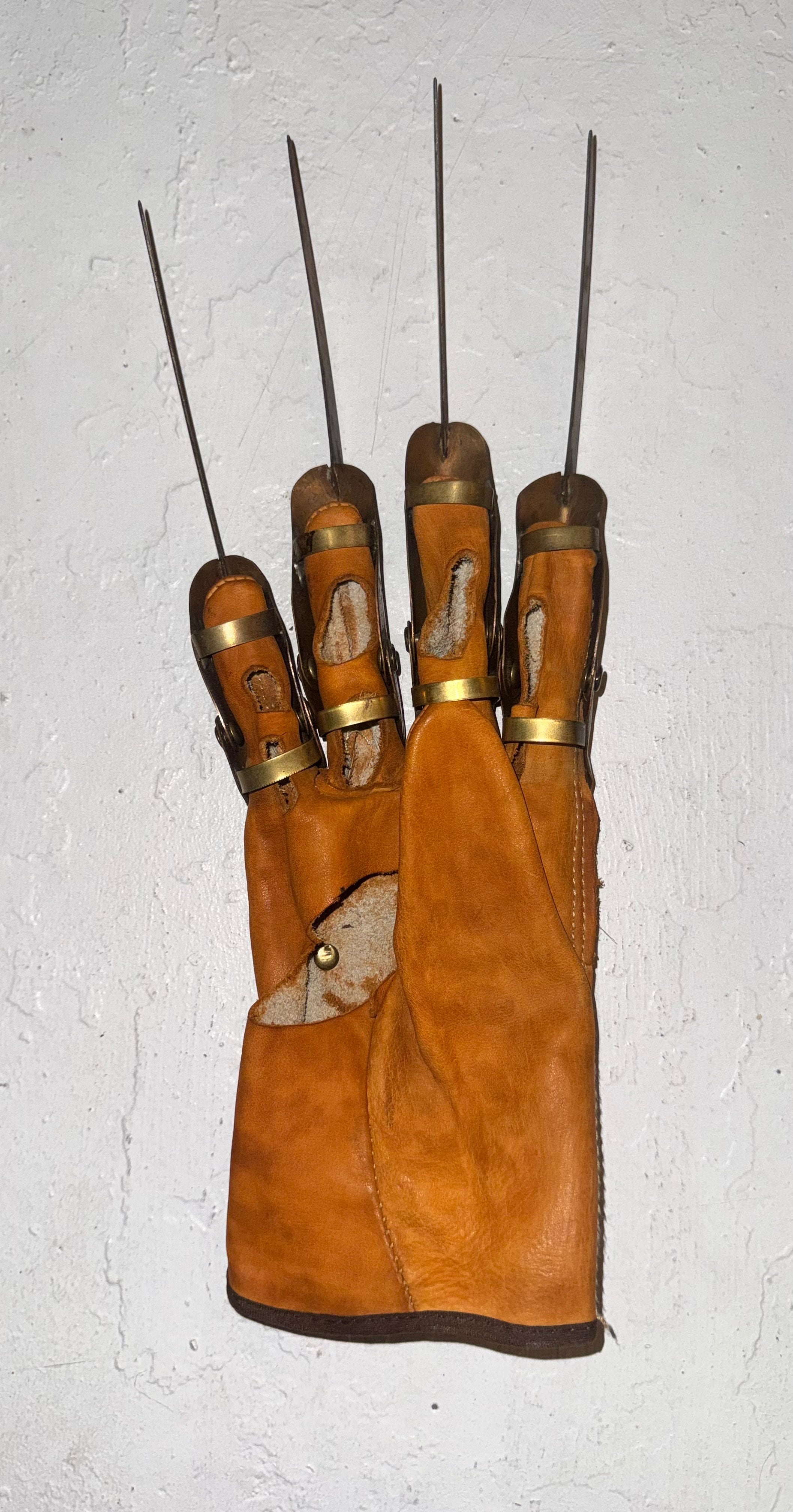 Freddy Krueger Nightmare On Elm Street glove/hand