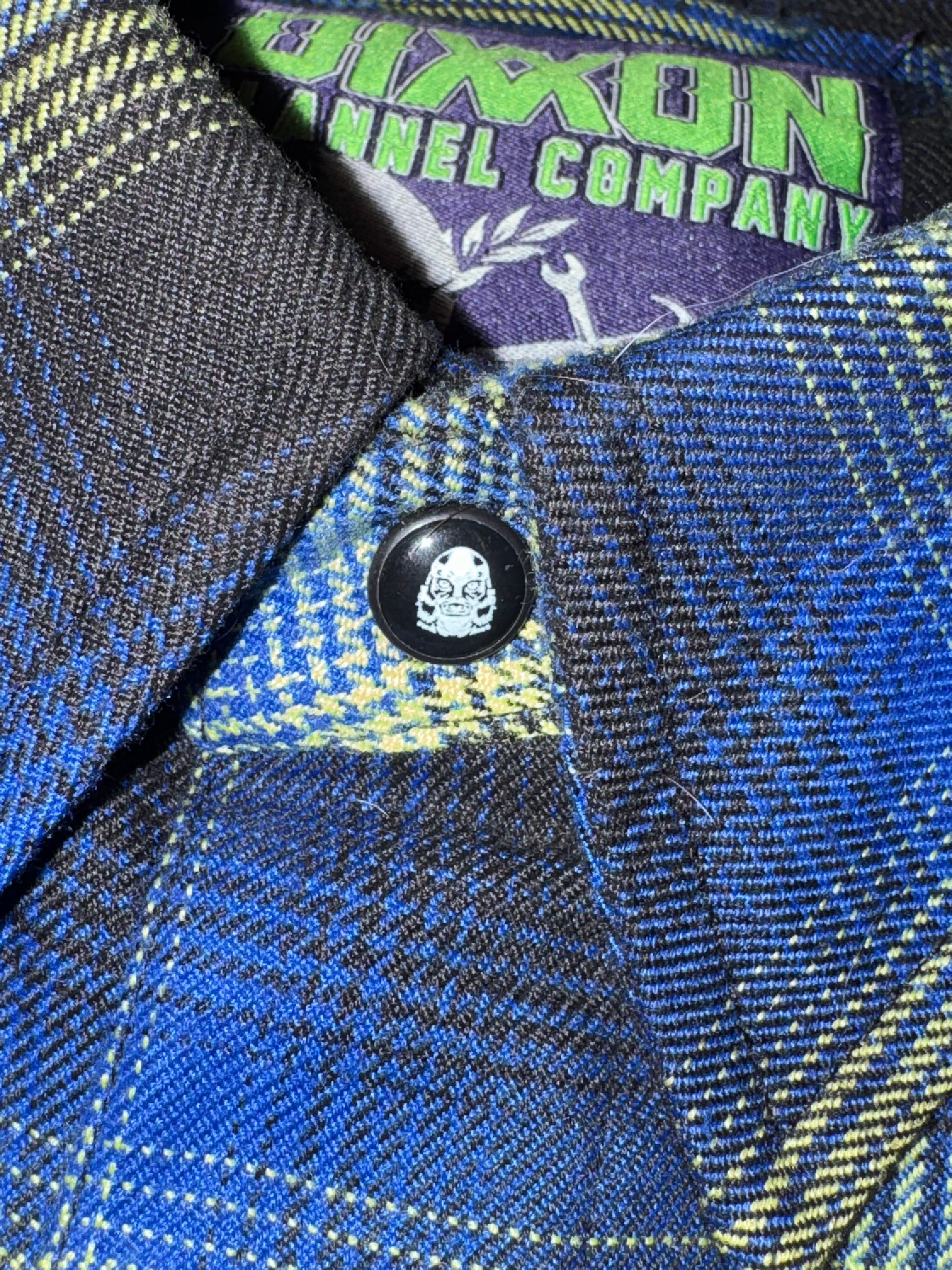 DIXXON Flannel The Gill-Man Men's LARGE Snap Plaid Shirt Horror Series