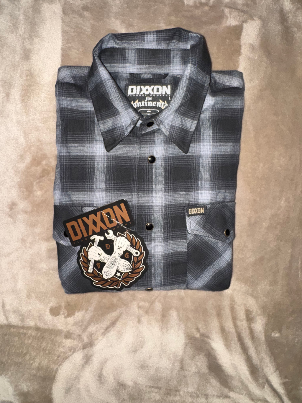 DIXXON Flannel Continental 10 Years Strong  Mens Size Large