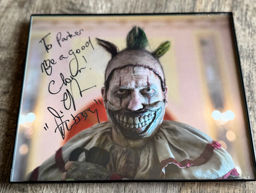 AUTOGRAPHED PHOTO OF JOHN CARROLL LYNCH AS TWISTY THE CLOWN AHS
